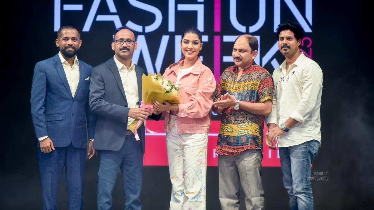 Worlds Leading Designers And Models Line-Up For ISFW By Jiss Victor
