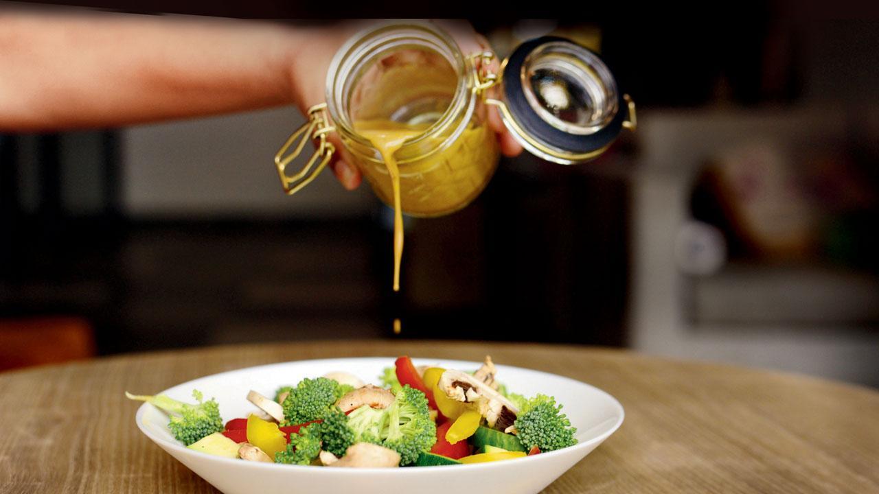 Make these 4 easy tried-and-tested salad recipes at home this summer