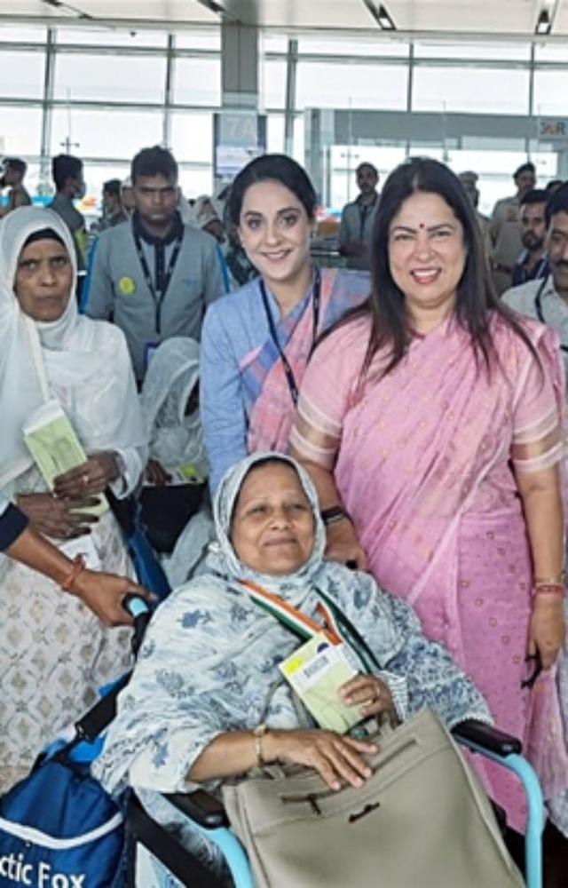 MoS Lekhi sees off women Haj pilgrims