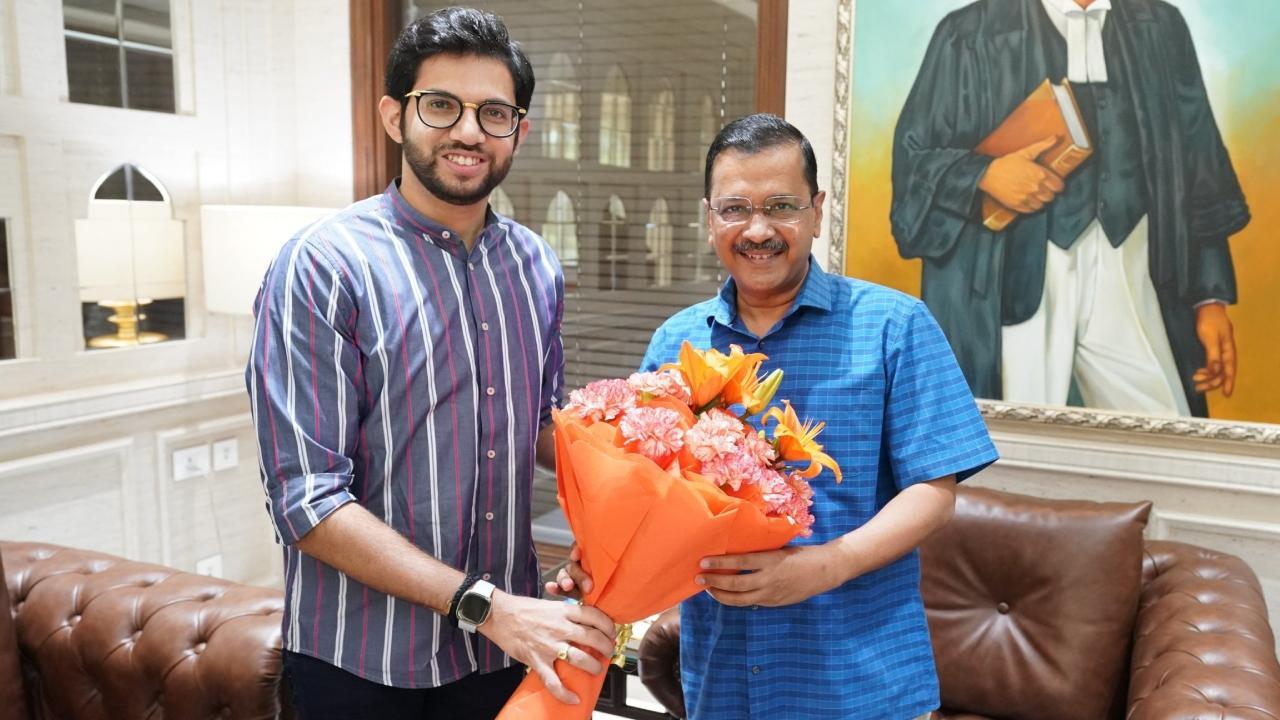 Aaditya Thackeray meets AAP national convenor Arvind Kejriwal