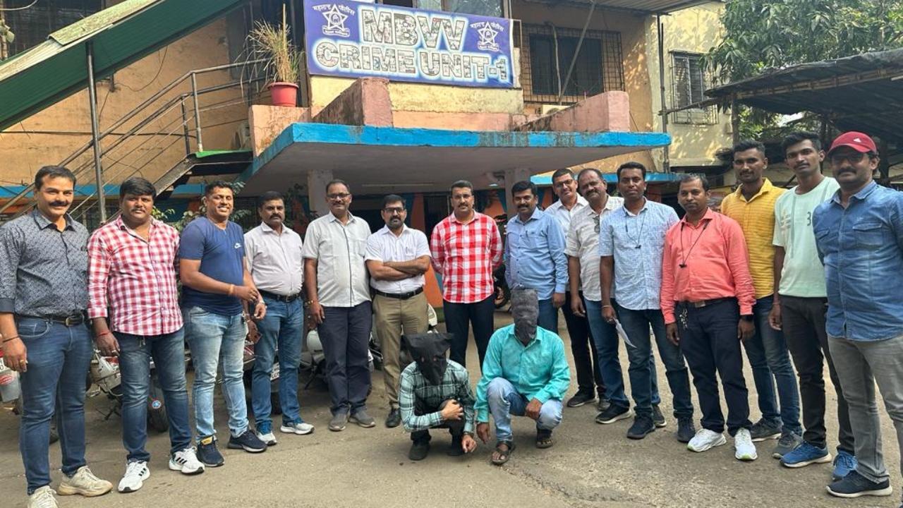 Two held for cheating jewellers in Maharashtra, Gujarat