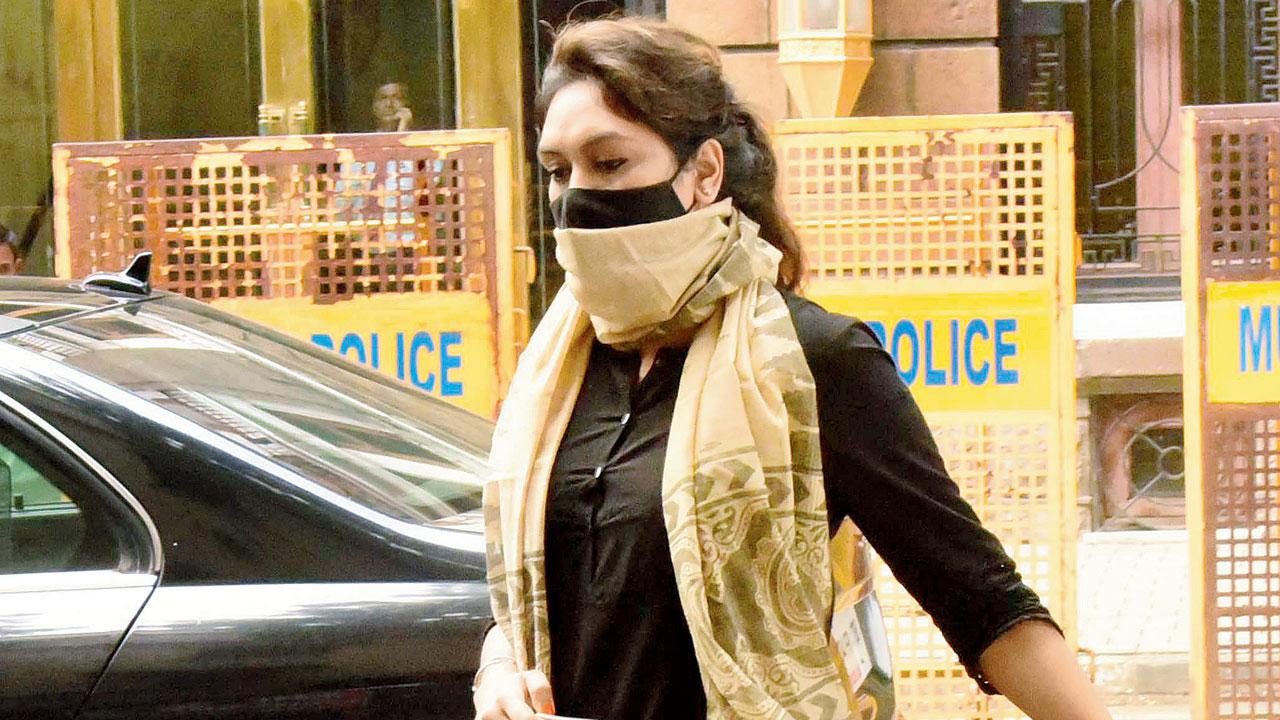 Munmun Dhamecha arriving at the NCB office in Mumbai