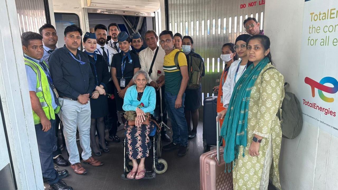 Operation Kaveri: Flight with 231 stranded Indians reaches Mumbai