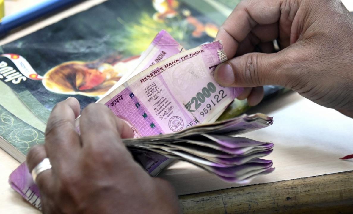 HC reserves order on plea challenging RBI decision to withdraw Rs 2,000 notes