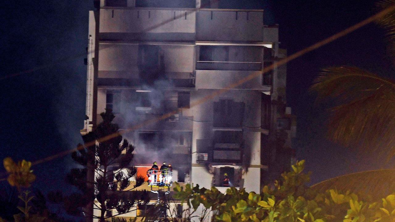 Fire-fighting system in posh Pedder Rd bldg fails during fire