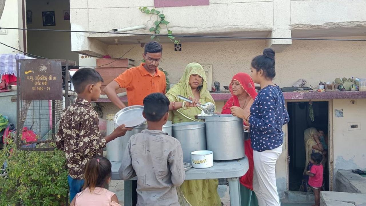 Rajyash Group's Food-Porter Initiative Combats Hunger in India