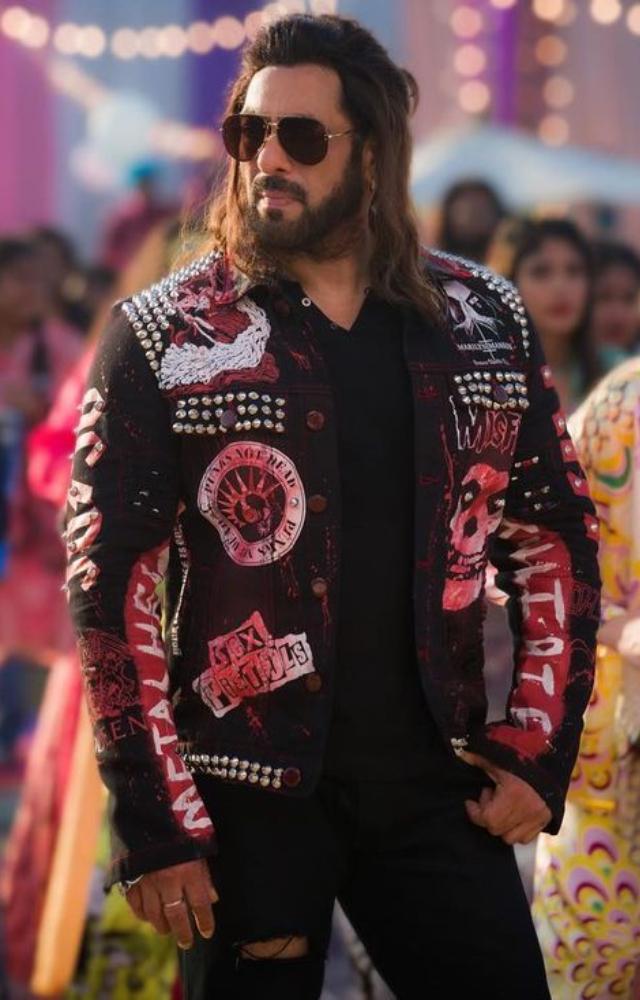 Salman Khan sported long hair in several films in the past. Recently, he was seen in `Kisi Ka Bhai Kisi Ki Jaan.`