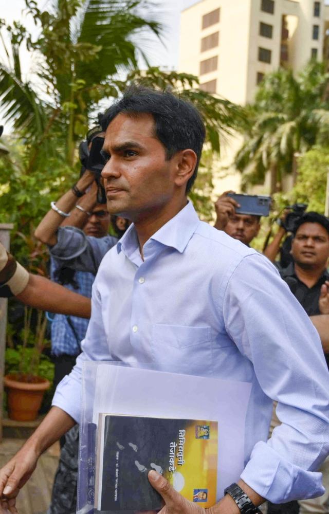Wankhede was booked for alleged criminal conspiracy, threat of extortion, etc. He was questioned by the CBI in the case