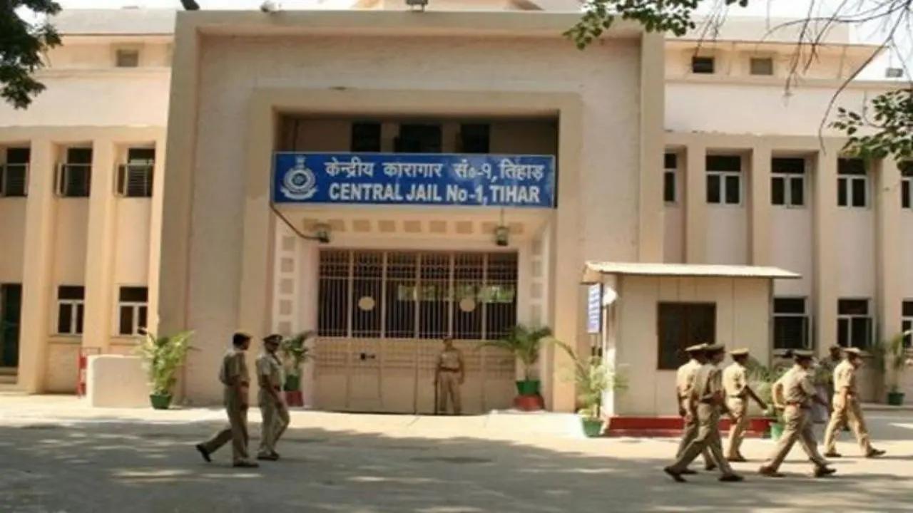 Scuffle breaks out in Delhi's Tihar jail leaving two inmates injured