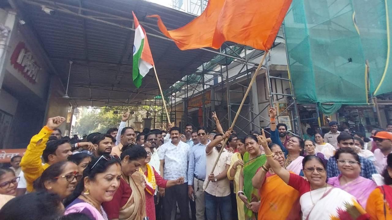 In Photos: Shiv Sena (UBT) workers celebrate apex court's remark