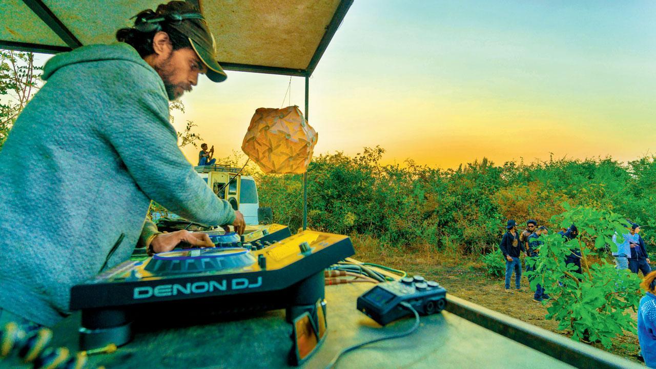 Goa's Vinyl Ambulance to soon enter Mumbai bringing the best of electronic music