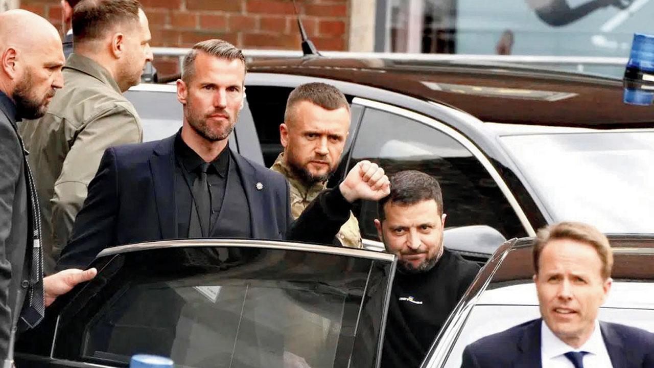 UK promises more arms for Ukraine on Zelensky visit