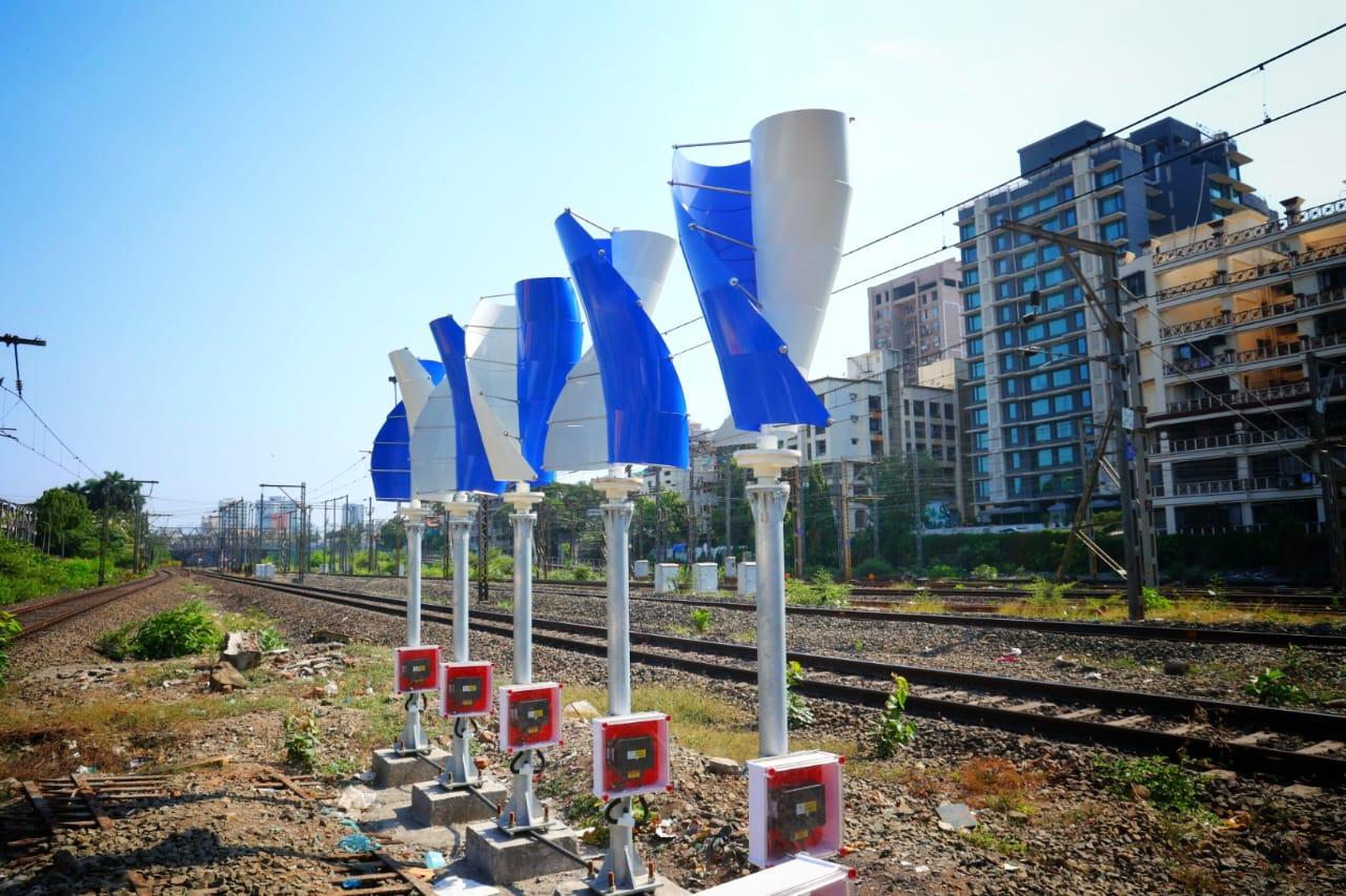 The railways has used vertical axis wind turbines in this initiative, which has a capacity of 400 watts each. Each of the five turbines is complemented by a 2-kilowatt solar power panel. Together, they can provide a remarkable 2kW output