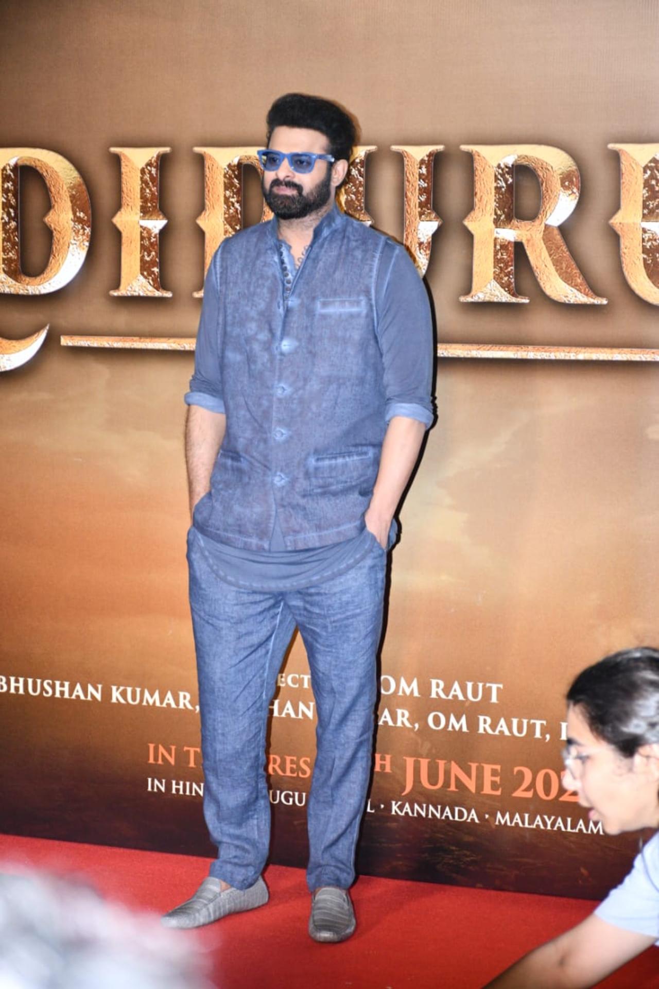 Prabhas wore an Indo-western fusion ensemble in all blue. He also matched his glasses to the colour of his outfit. The launch event was thronged by fans of the Baabubali star who kept screaming his name. (Photo: Yogen Shah)