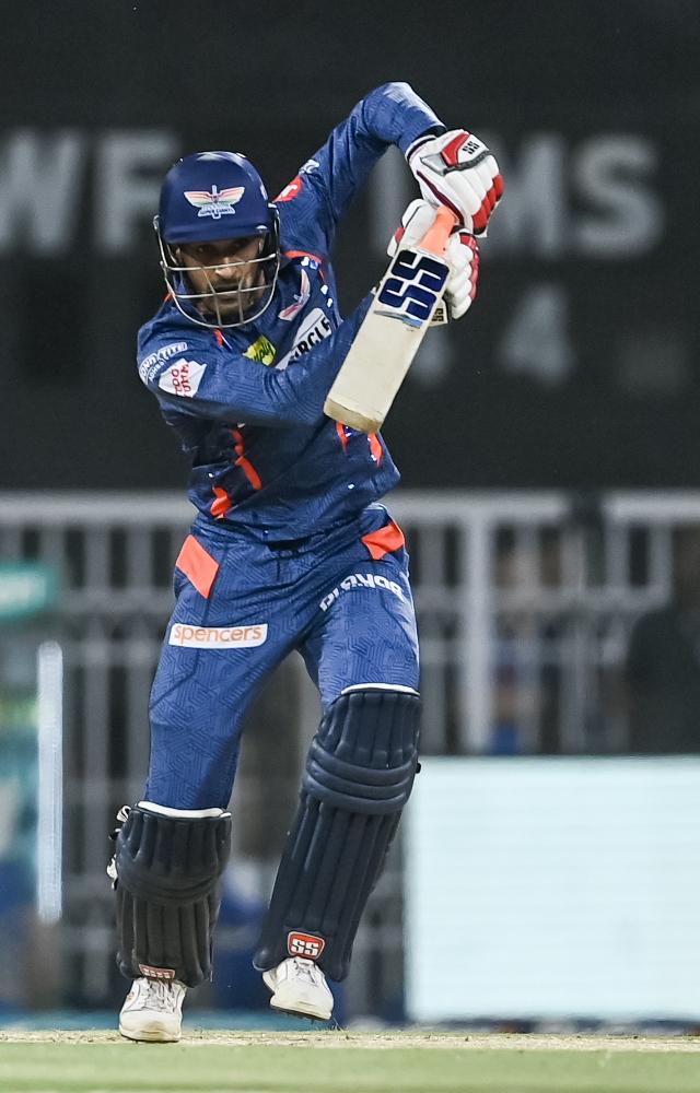Hooda is going through a terrible batting form with scores of 17, 2, 7, 9, 2, 2, 2, 11*, 1, 11, and 5 in the tournament so far. His strike rate is just 89.61