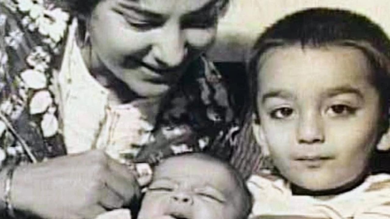 Sanjay Dutt shares a vintage picture of his mother Nargis on death anniversary