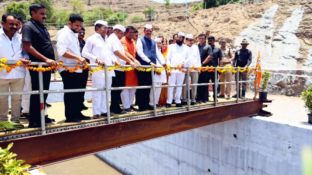 On Wednesday, CM Eknath Shinde and Devendra Fadnavis visited the spot to officially inaugurate the project