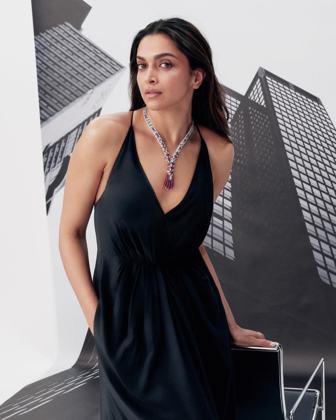With muted make-up, Deepika Padukone goes minimalistic allowing the bespoke necklace to shine through