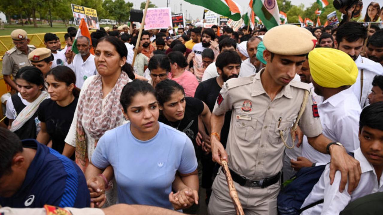 Protesting wrestlers in clash with the police (Pic: AFP)