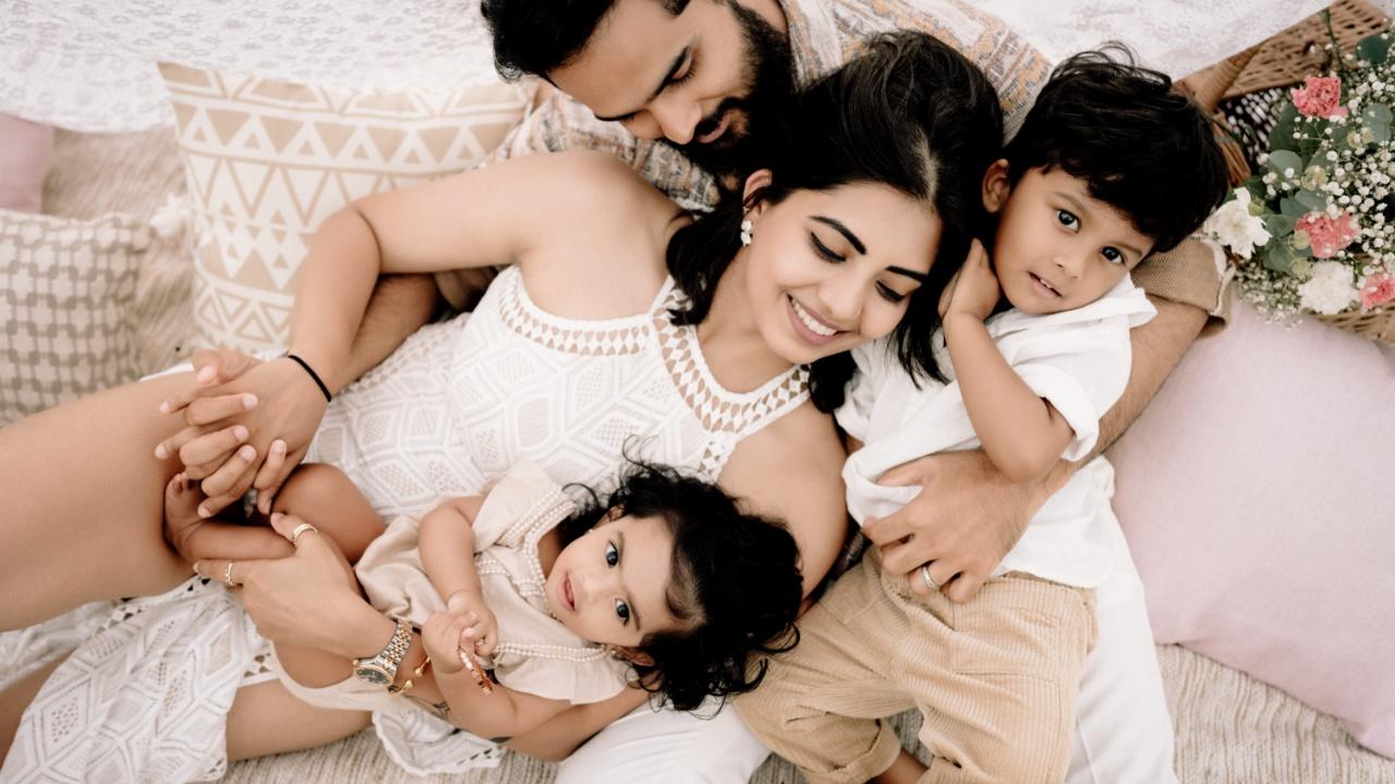Disha MadanMadan is a mother of two munchkins, a daughter name Avira and a son Vian. She creates content around fashion and lifestyle. 