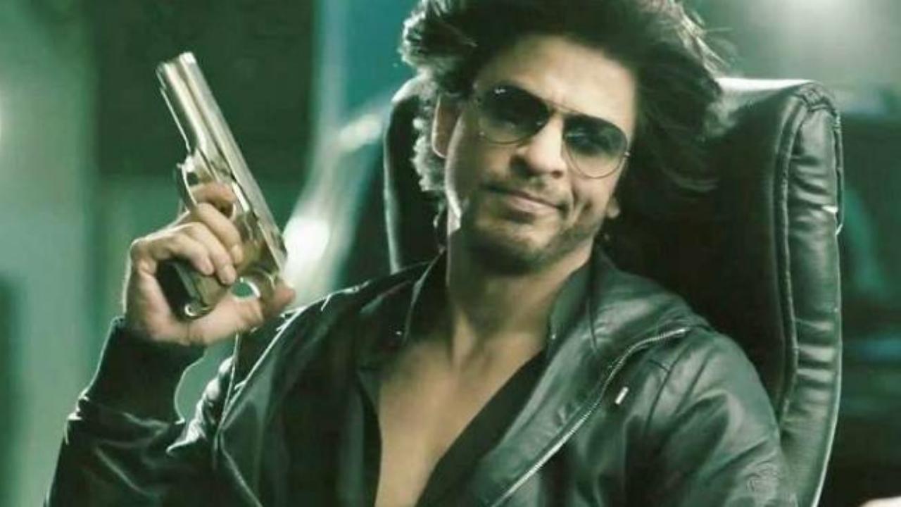 I am happy being loved, don't want privacy: SRK