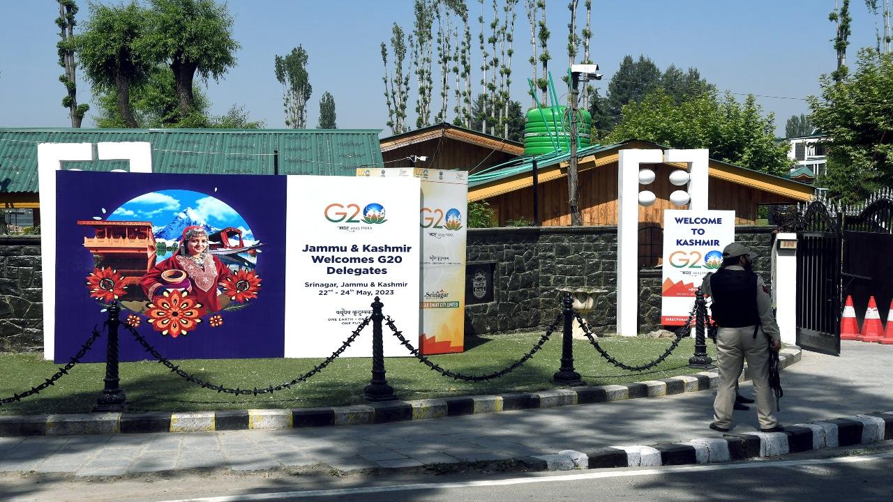Vehicles passing through the city are being randomly checked to ensure that no subversive elements manage entry into the city, the officials said. The administration is pulling out all stops to put on a grand show, they said. Photo/ANI