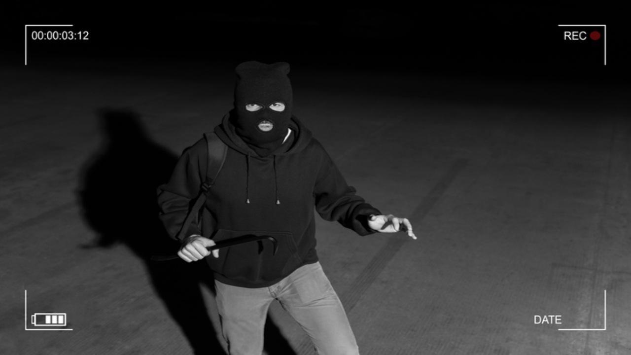 Inspired by Bollywood movie 'Special 26' four men rob jewellery shop in east Delhi's Shahdara