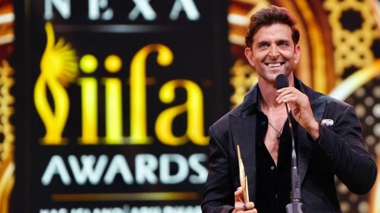 IIFA 2023: Hrithik Roshan wins 'Best Actor' award for 'Vikram Vedha'