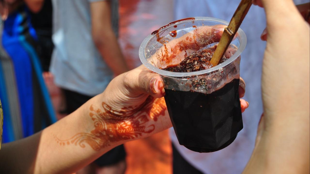 IN PHOTOS Head to Girgaon Chowpatty for a slurpy bite of Ice Golas