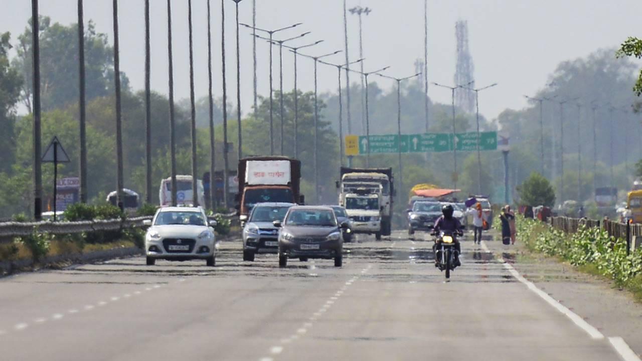A mirage appears on a road during a hot summer afternoon, in Jalandhar, Saturday, May 20, 2023. Pic/PTI