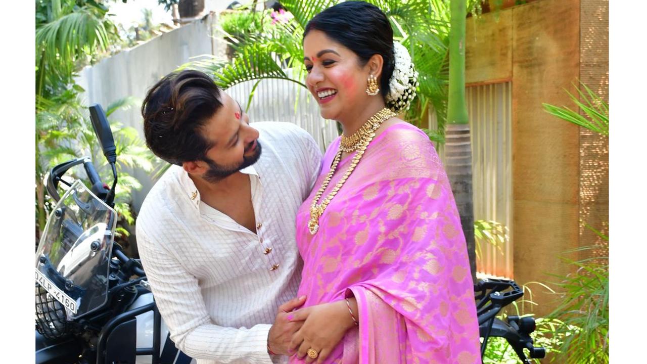 Doting husband and father-to-be, Vatsal was spotted looking after Ishita and kissing her baby bump.