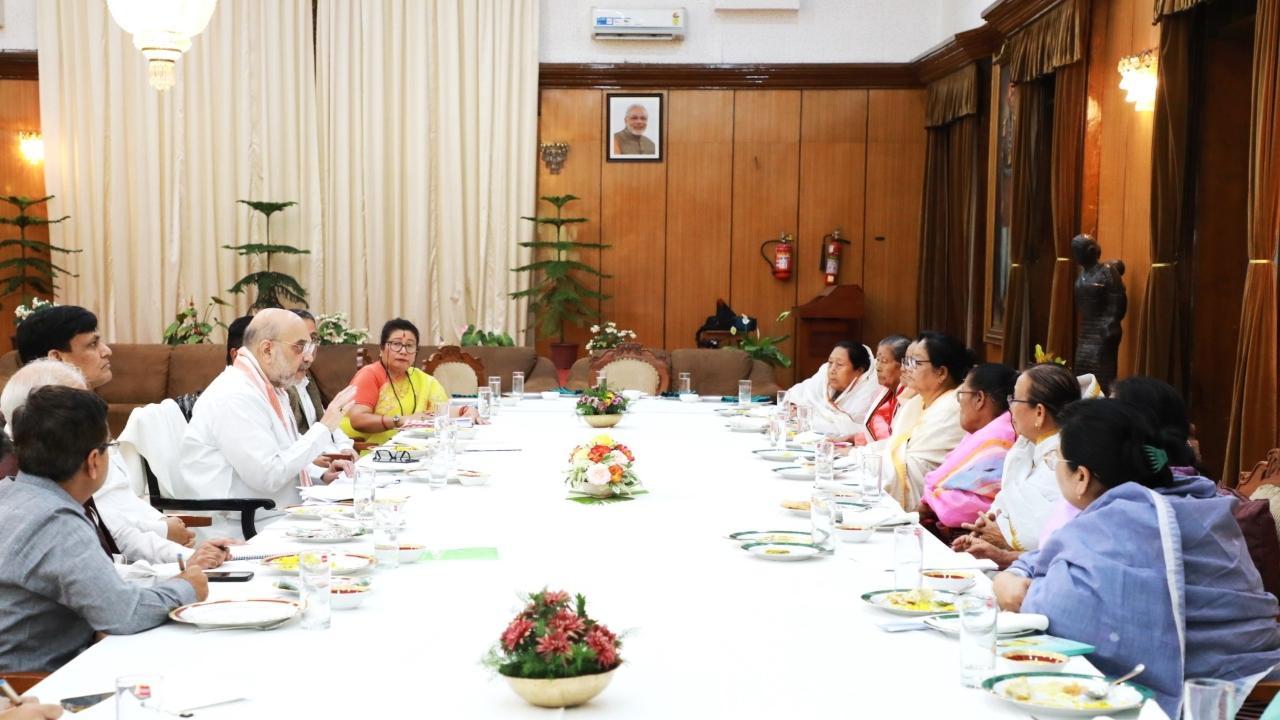 Amit Shah meets women leaders in Manipur