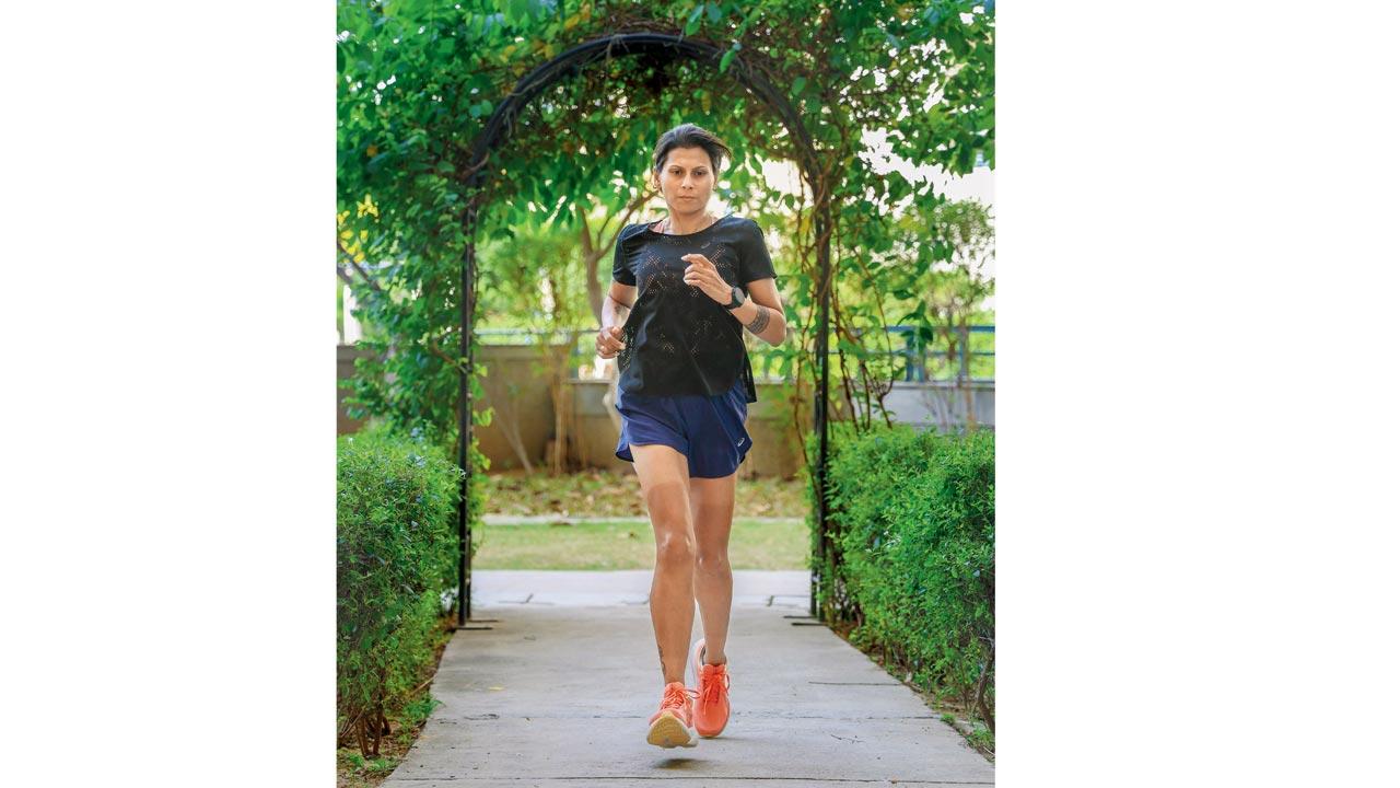 Gurugram-based Mahasweta Ghosh, 44, ran the 250 km-long Marathon des Sables last month. It is among the toughest races in the world, with one of the highest attrition rates. Pic/Nishad Alam