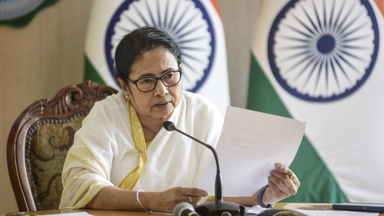 Govt not giving clear picture on death toll in Manipur: Mamata