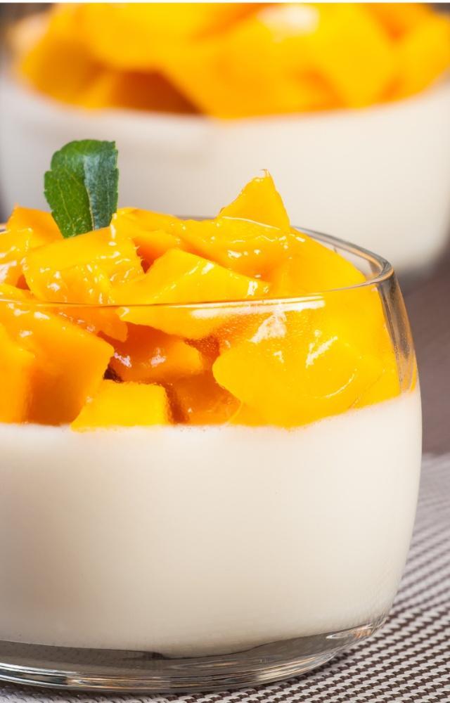 Easy recipe to make fresh mango cream