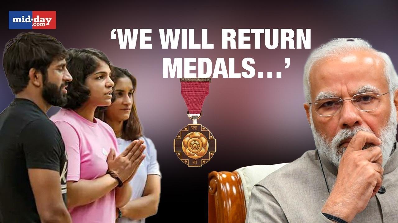 ‘We will return medals and live normal life’ say wrestlers at Jantar Mantar