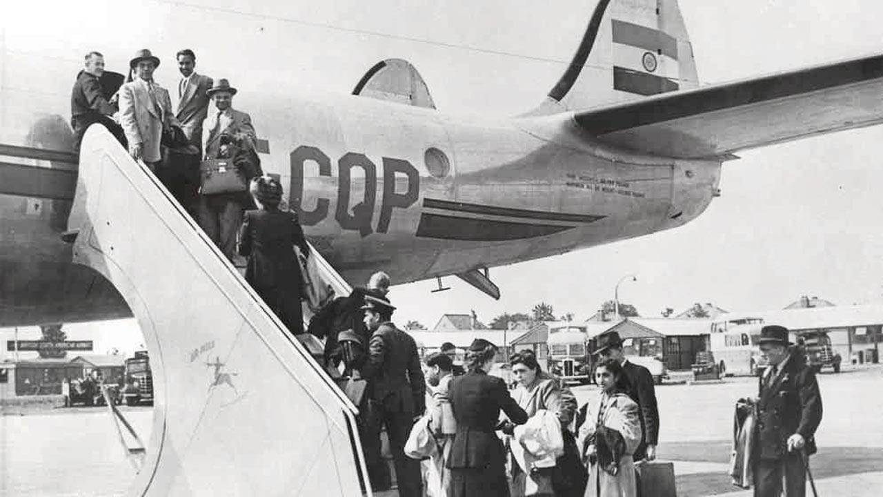 Passengers boarding the Constellation VT-CQP Malabar Princess at London on June 11, 1948