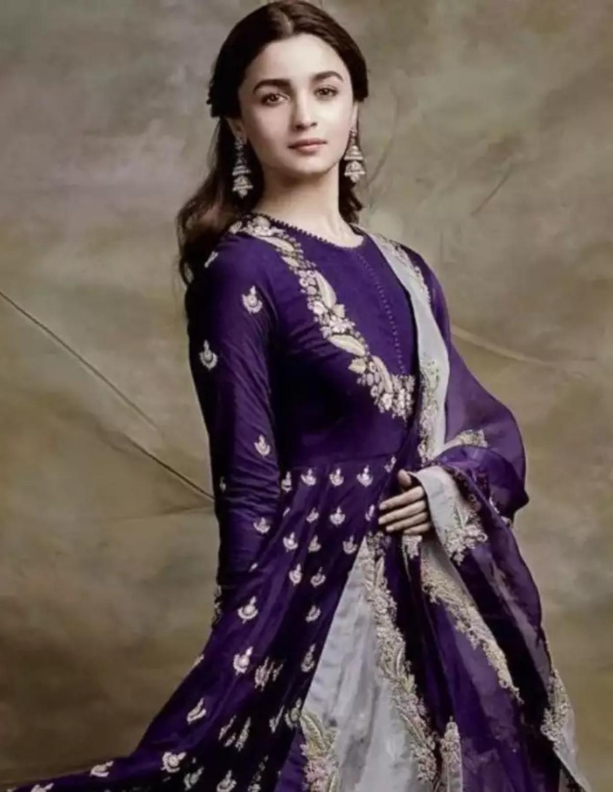 Alia bhatt purple top suit