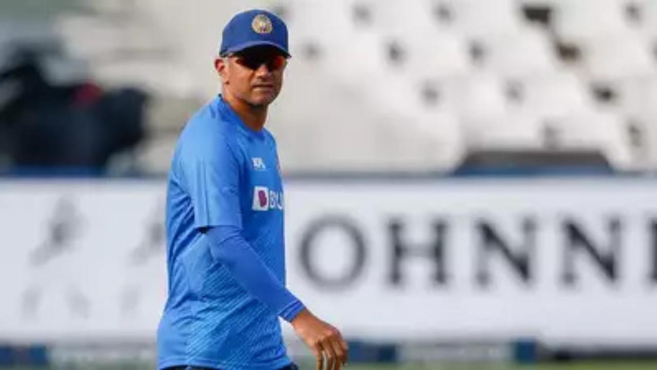 Rahul Dravid addresses Indian women's cricket team ahead of Bangladesh tour