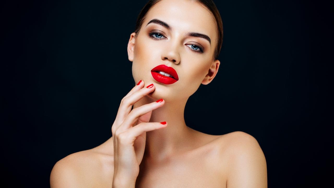 Cheery Red LipsIf feeling and looking glam is what you're after, never undermine the power of bold red lips