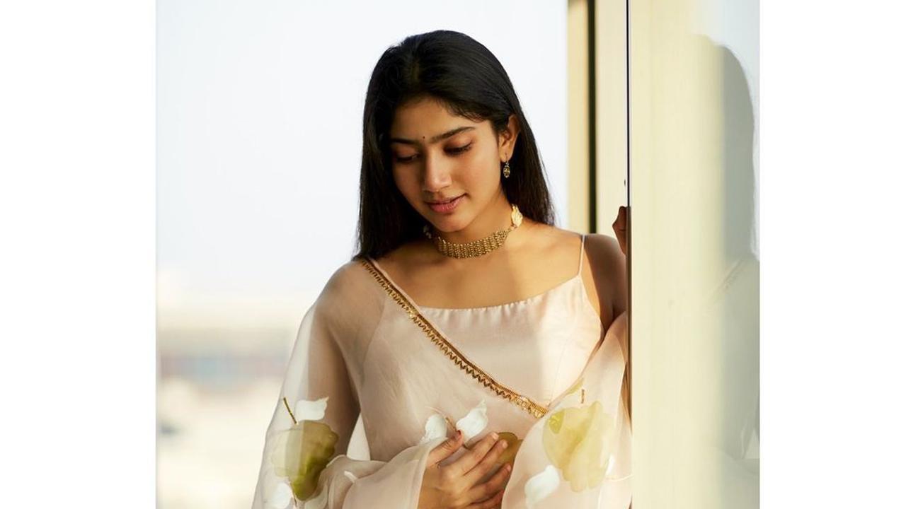 Check out birthday girl Sai Pallavi's stunning ethnic looks