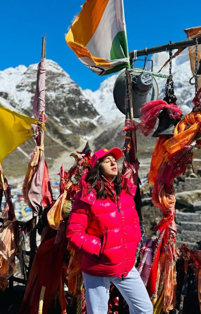 Taking to Instagram, Sara shared the photos and penned down a gratitude note about visiting the temple while shooting for her debut movie `Kedarnath`