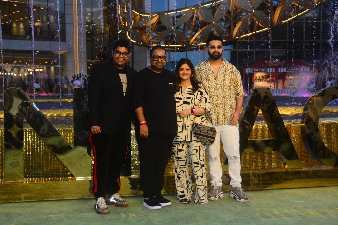 Shankar Mahadevan attended the premiere with his family