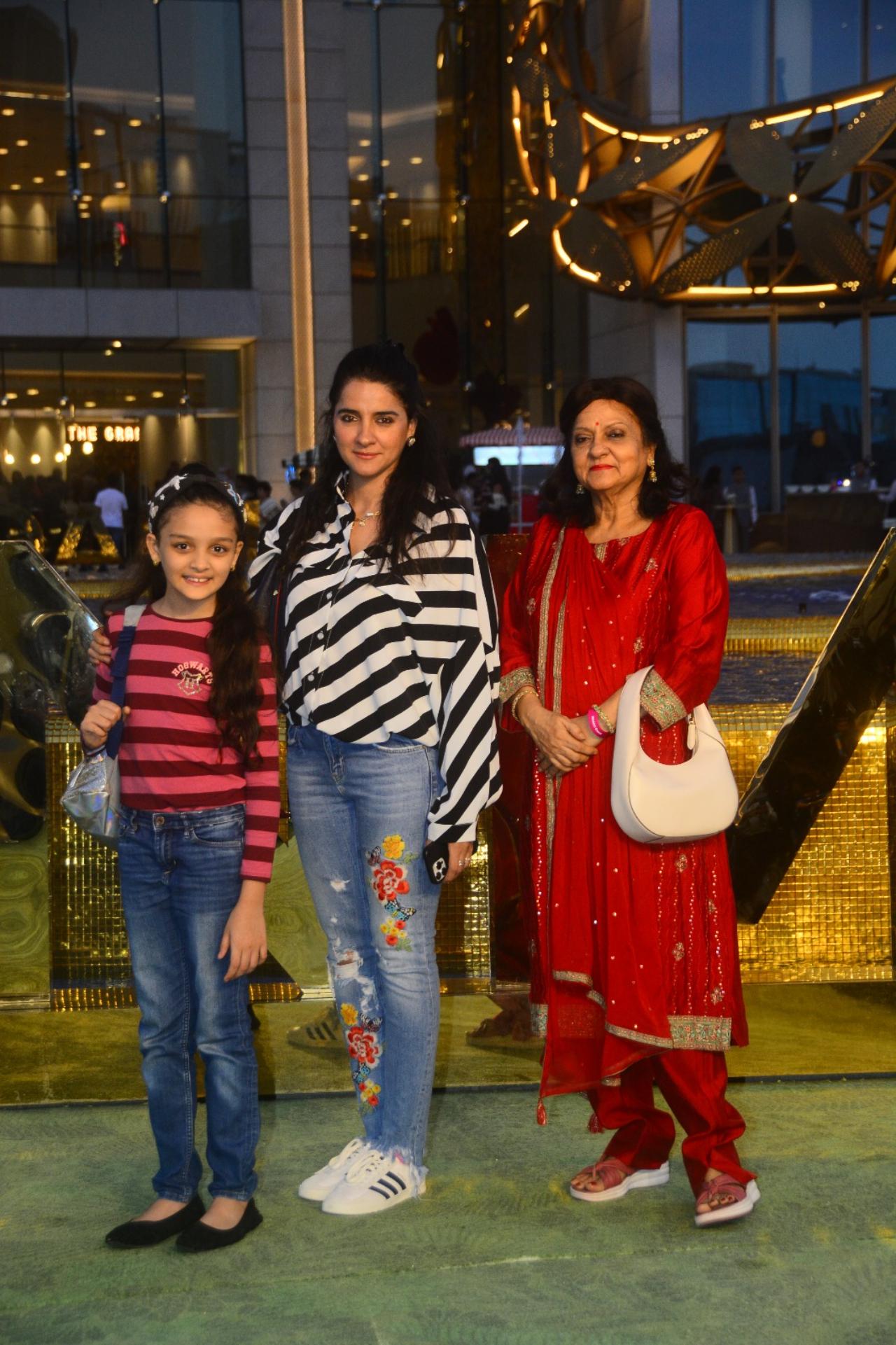 Shruti Seth arrived with her mother and daughter
