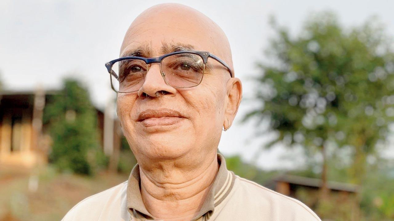 Shekhar Phatak,  IIT-B alumnus