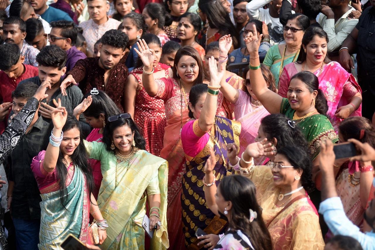 Preparations for Diwali are in full swing in different states