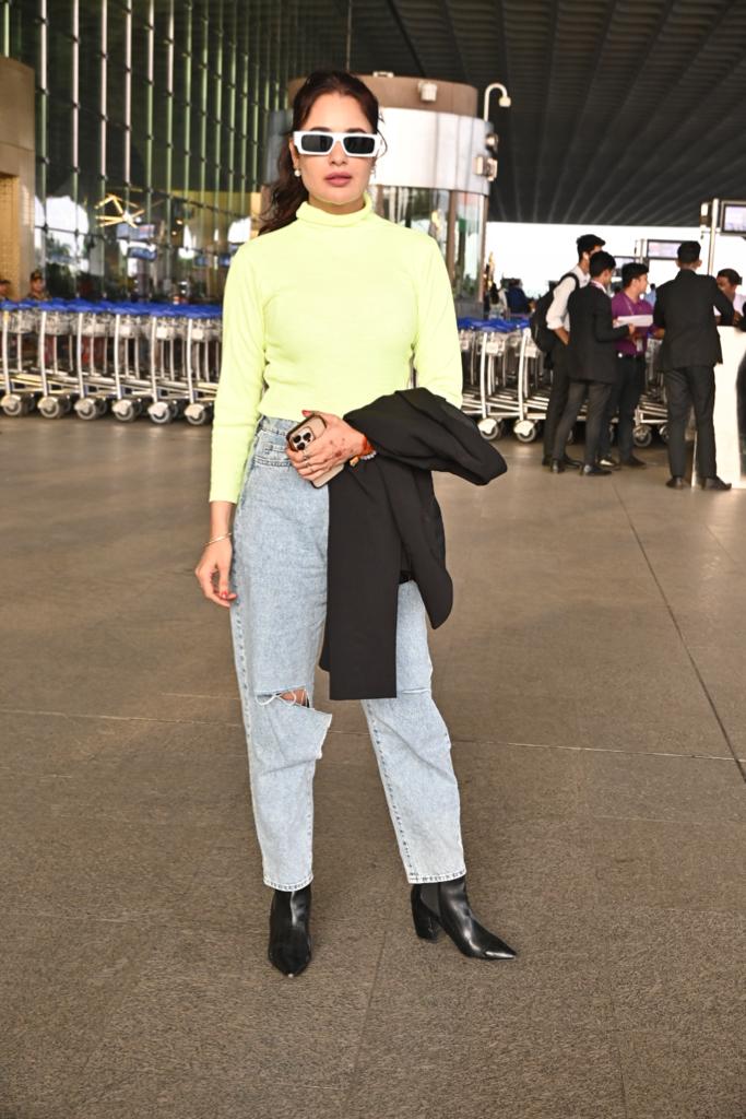 Yuvika Chaudhari was clicked at the airport