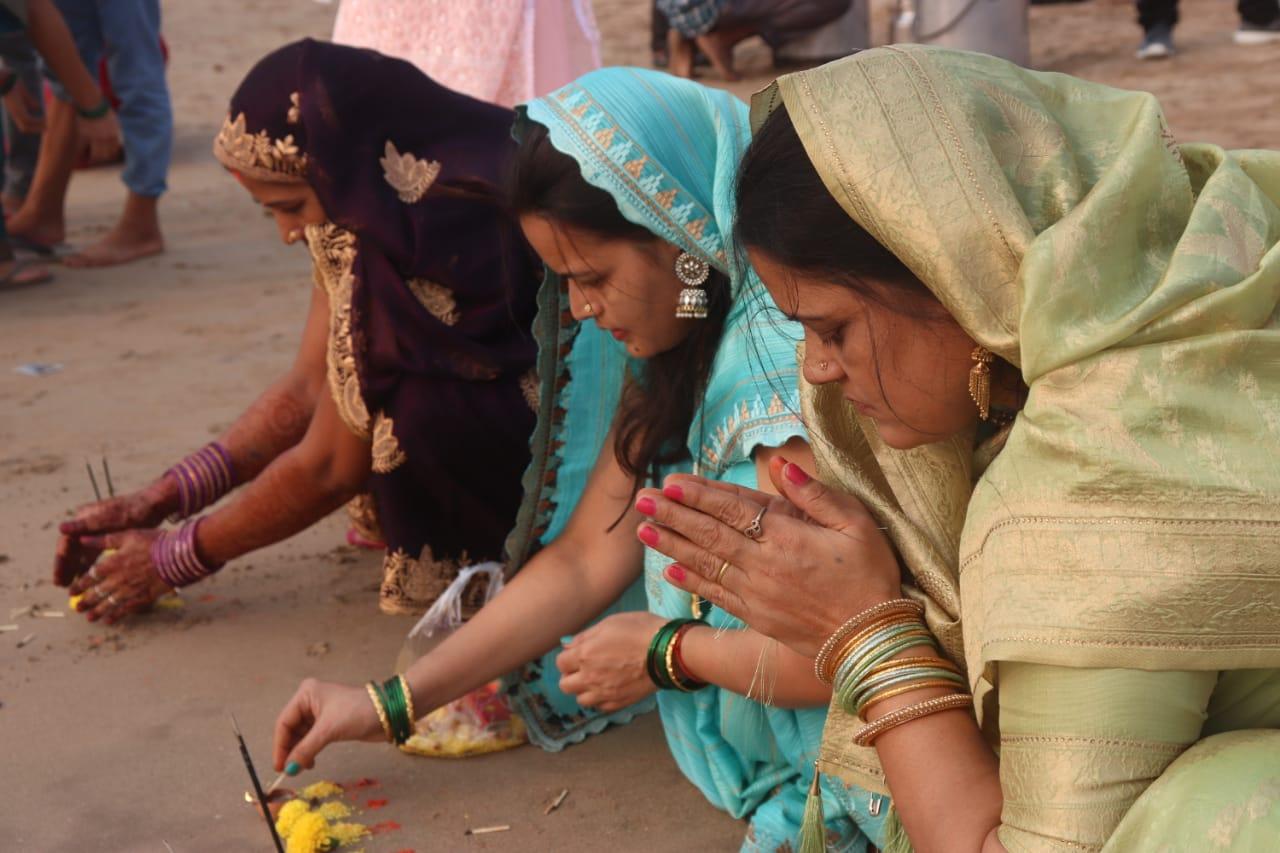 Today is the third day of Chhath (Pic/Anurag Ahire)