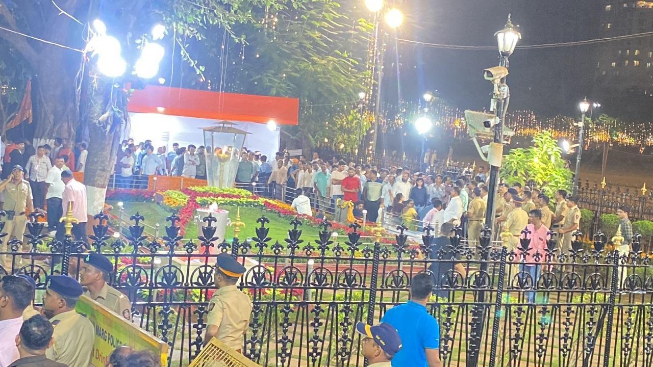 In Photos: High drama as Shiv Sena factions come face to face at Shivaji Park