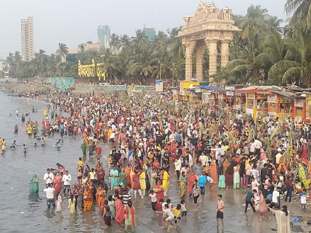 Chhath Puja is one of the most auspicious festivals in Bihar, Jharkhand and Eastern Uttar Pradesh (Pic/Sameer Markande)